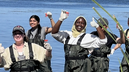 Rutgers Study Abroad students testing water