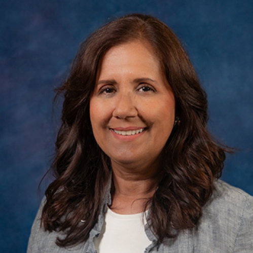 caroline foga headshot