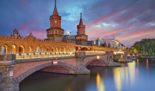 Summer: Rutgers- Berlin: Theater and Contemporary Innovation
